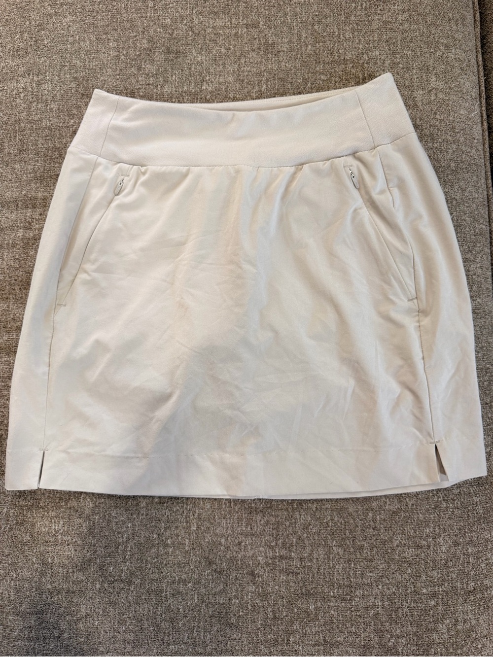Athleta Off-White Pull-On Mini Skirt with Zip Pockets